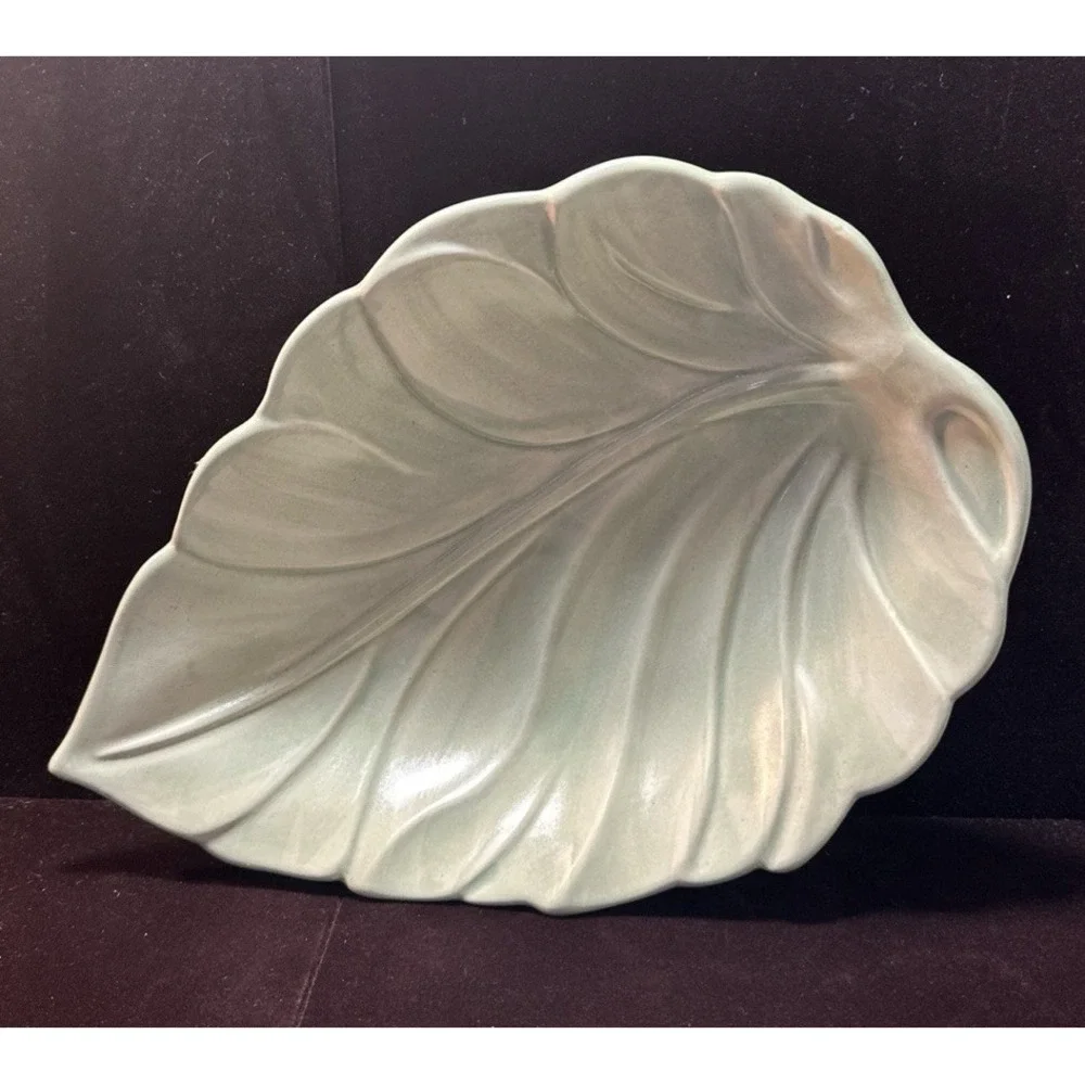 Royal Haeger Leaf Candy Dish Platter Plate Mid Century Modern style 13-1/4in